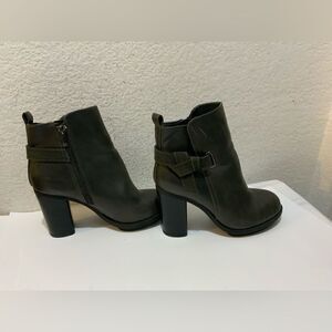 A+ Ellen Ankle Women Booties Grey